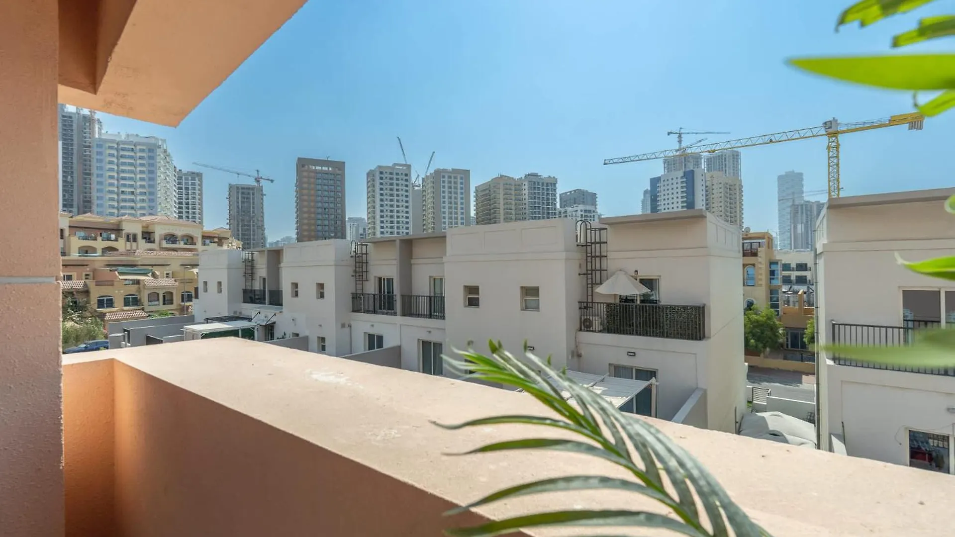 Utterly Mesmerizing Studio In Jvc Dubai