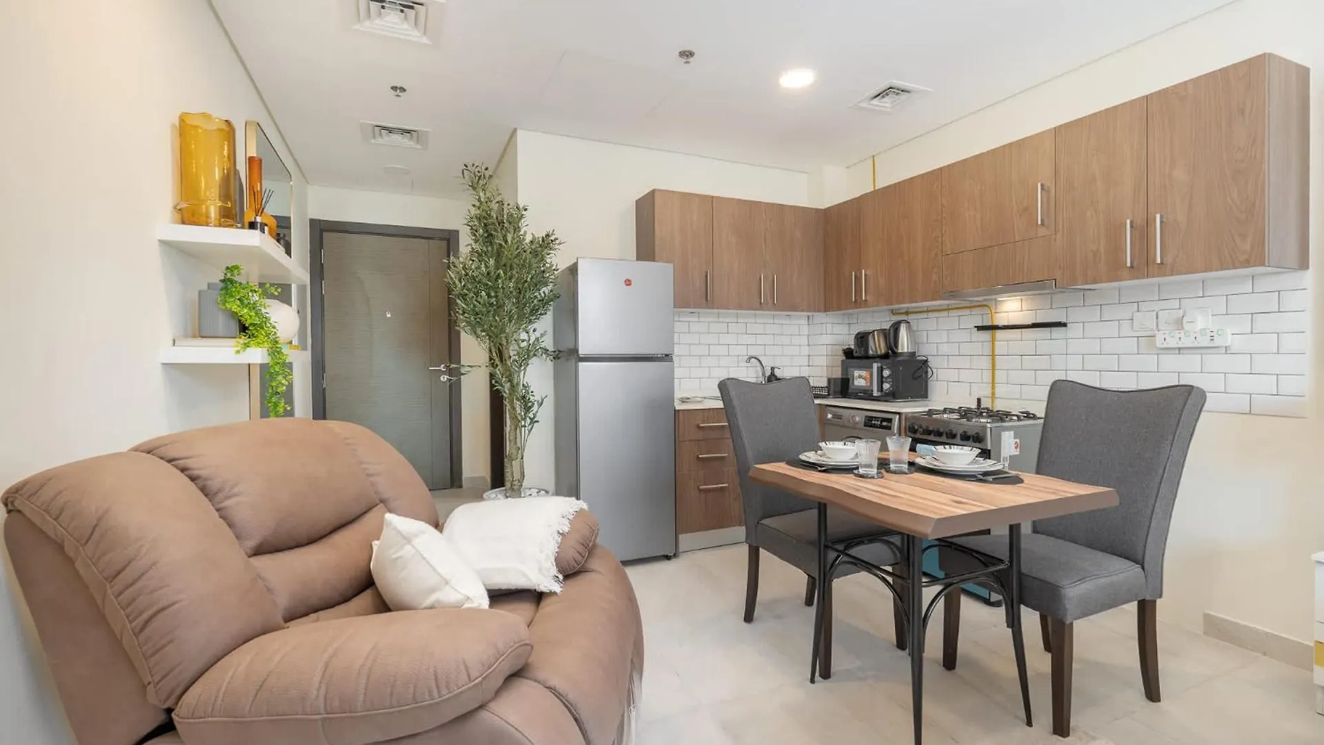 Utterly Mesmerizing Studio In Jvc Dubai